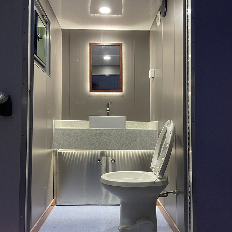 Toilet Portabel Prefabrikasi L - Portable Camp Toilet ulasan dan harga